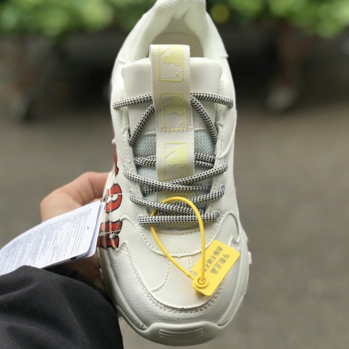 MLB Boston giúp bạn trở thành tâm điểm khi xuất hiện trên phố